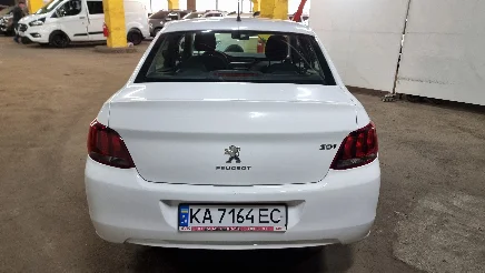 Peugeot 301 photo-12